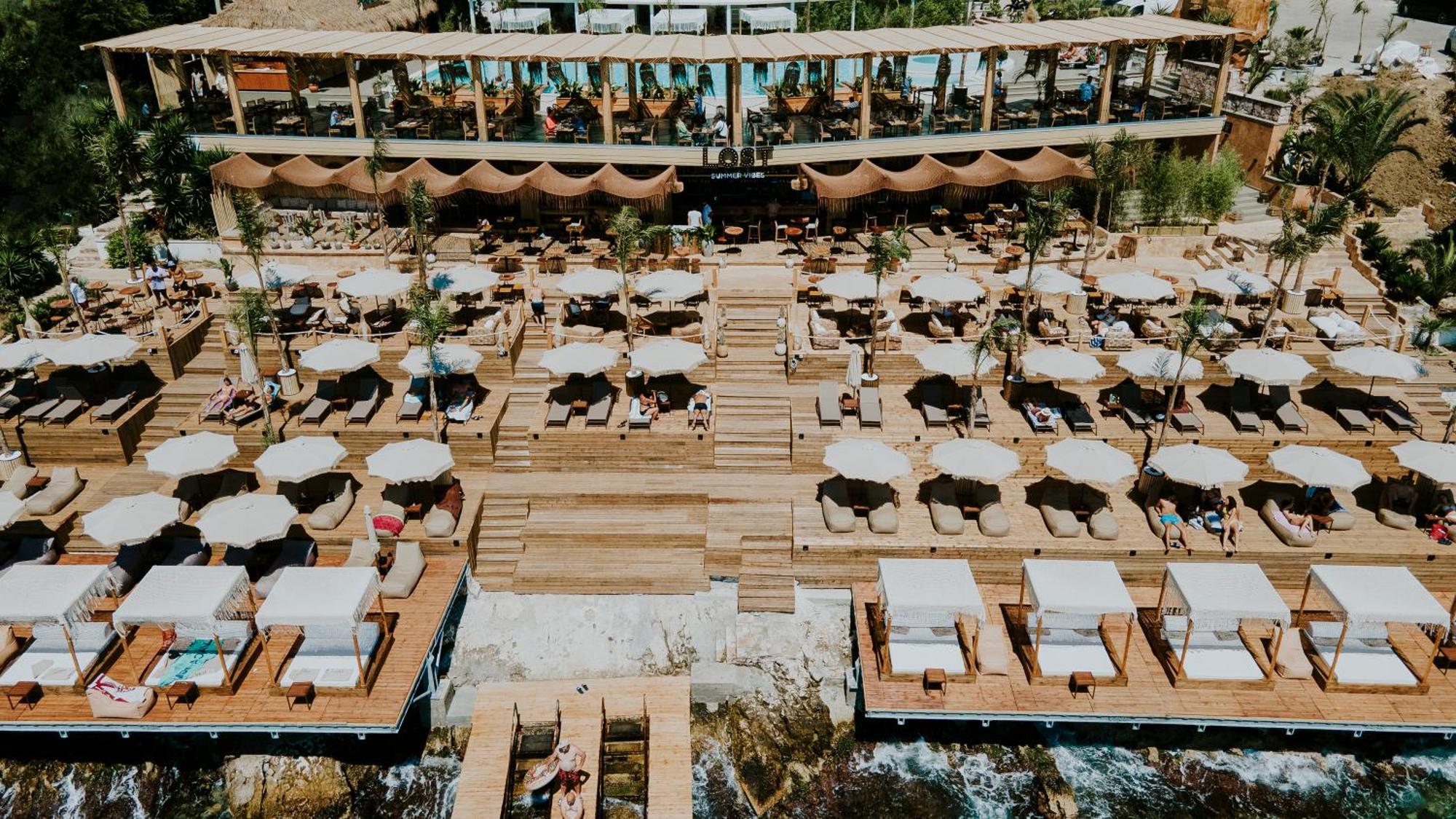 Lost Seaside Hotel Sarandë Exterior foto